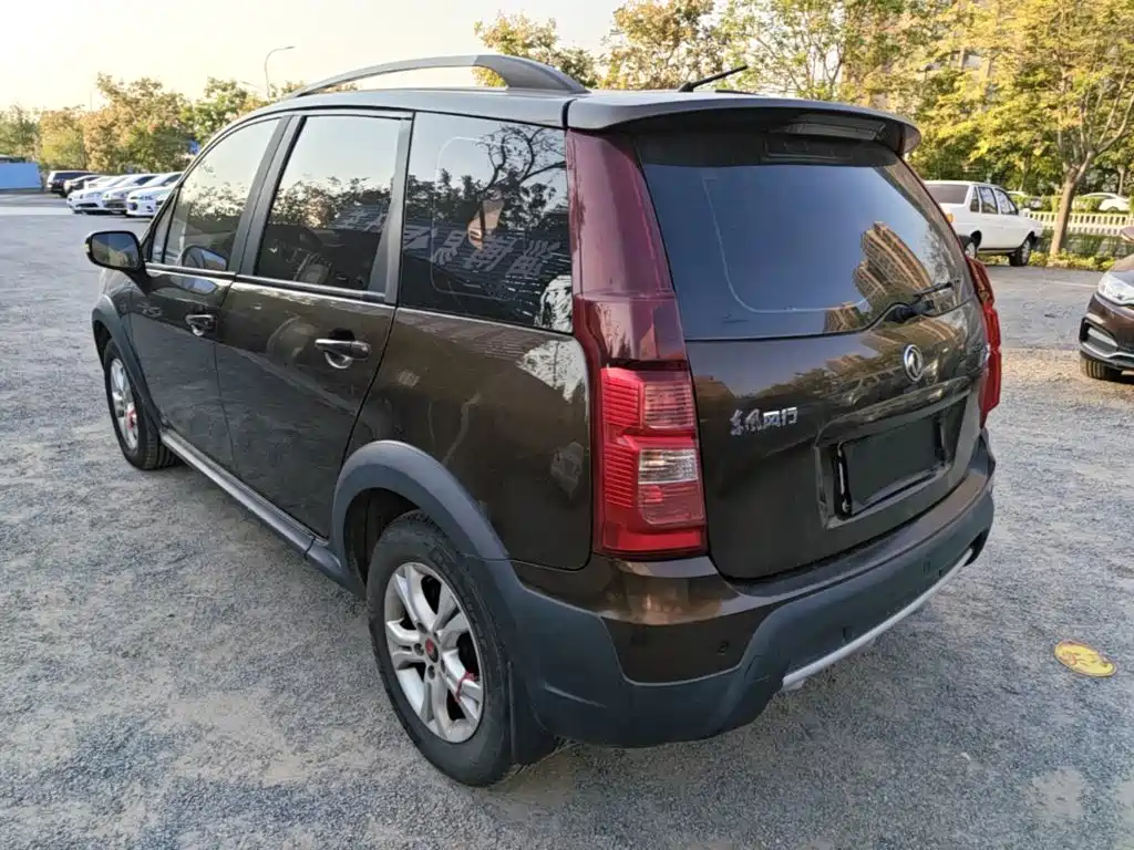 Photo 5 - Dongfeng Fengxing Joyear X3