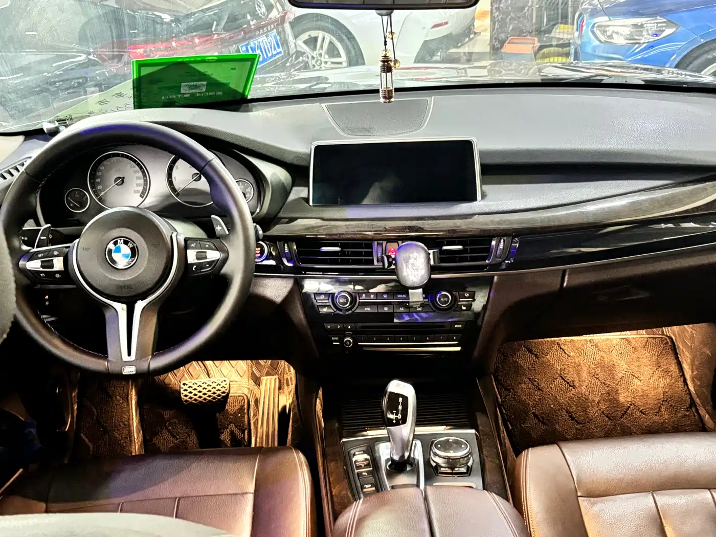 BMW X5 (Import) 2017 xDrive35i Leading Edition фото 8