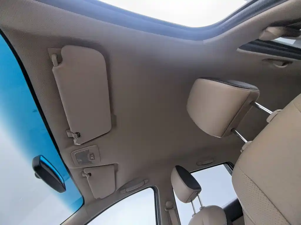 Baojun 310W 2018 2017 1.5L Manual Fashion Edition (China V)