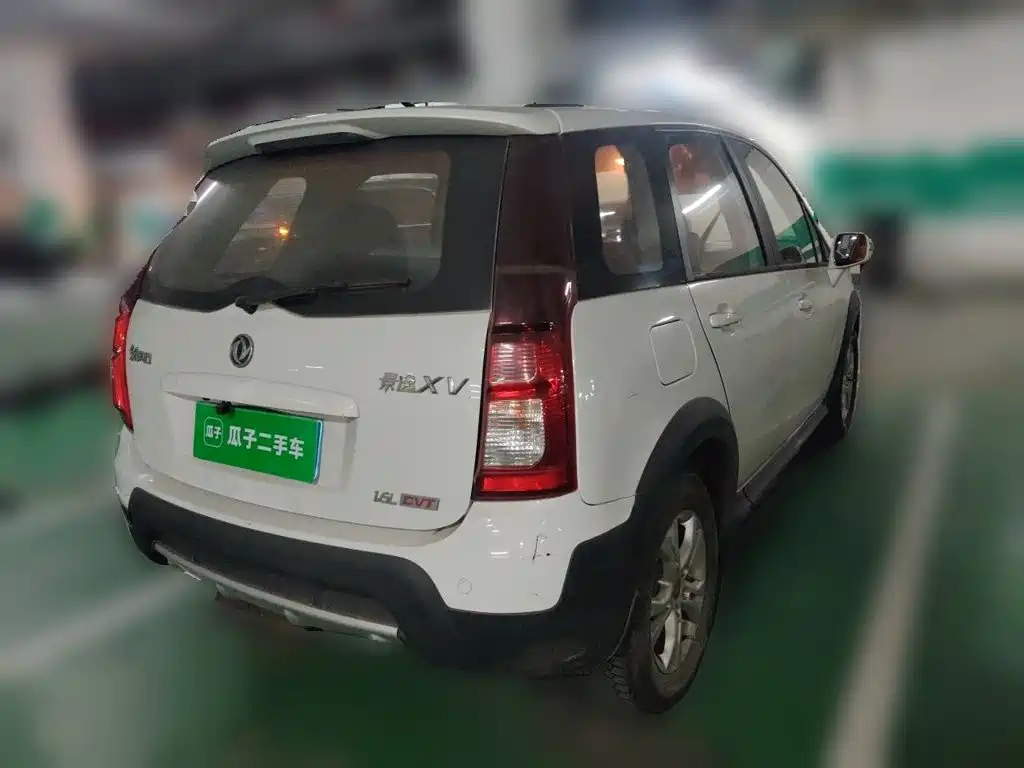 Dongfeng Fengxing Joyear XV 2015 2015 1.6L CVT Comfort