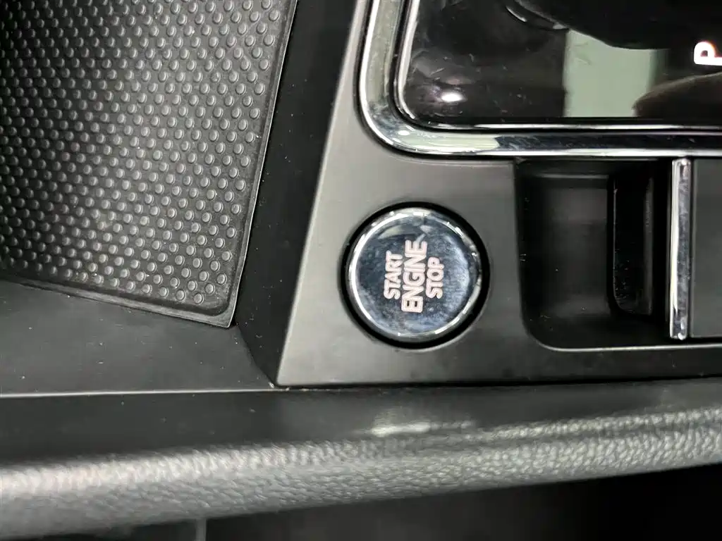Volkswagen Bora 2023 200TSI DSG Smart PRO Edition фото 4