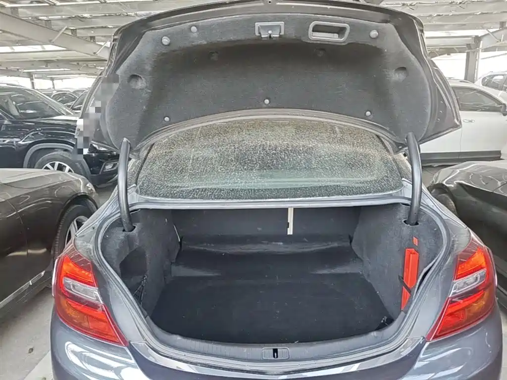 Buick Regal 2015 2.0L Leading Fashion Model фото 19