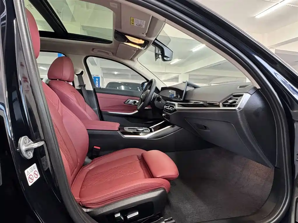 BMW 3 Series 2023 320Li M Sport Package фото 15