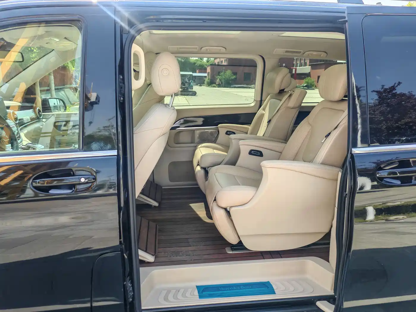 Mercedes-Benz V-Class 2016 V 260 L Premium Long фото 10