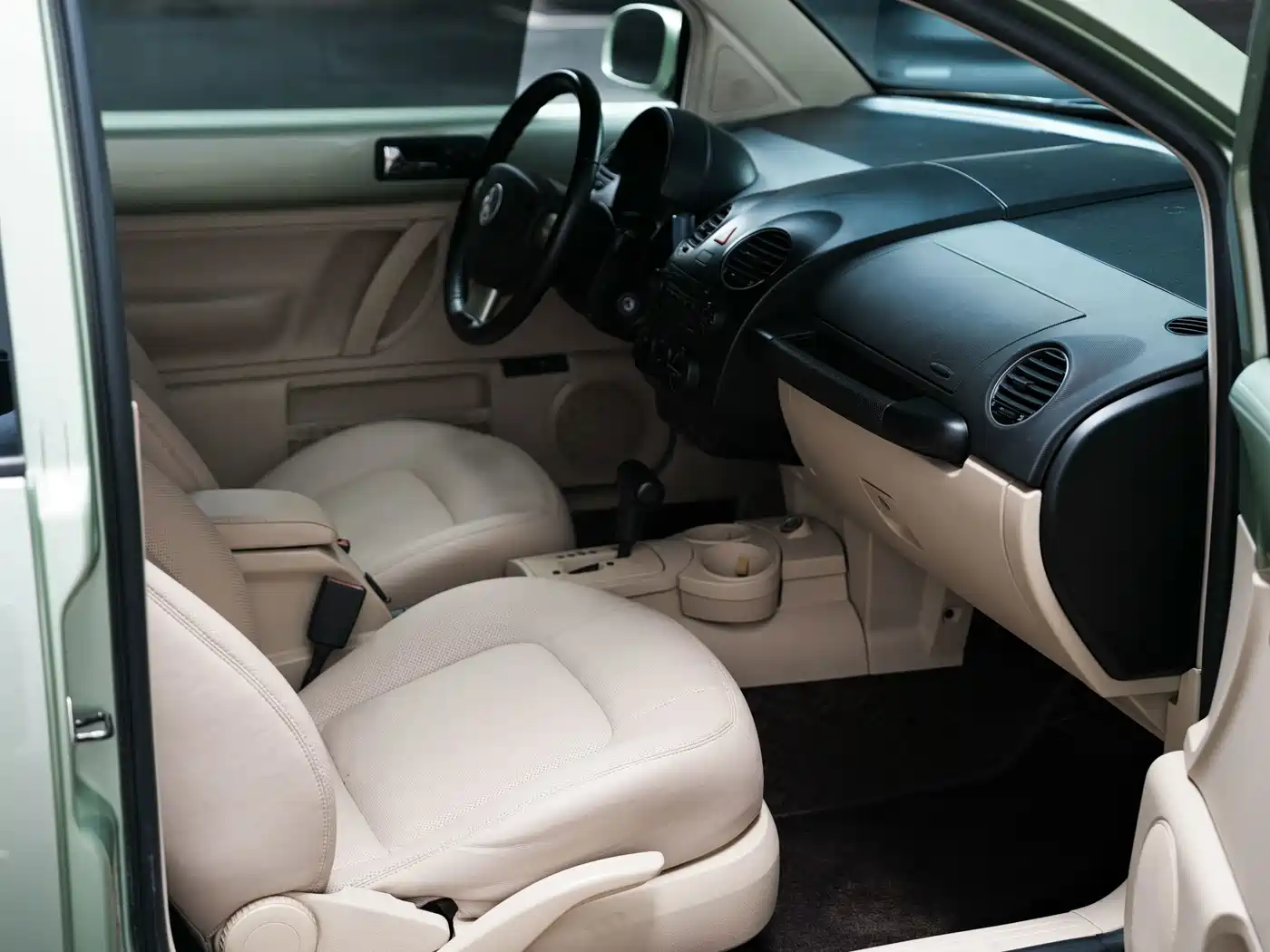 Volkswagen Beetle 2009 2008 1.8T AT Luxury