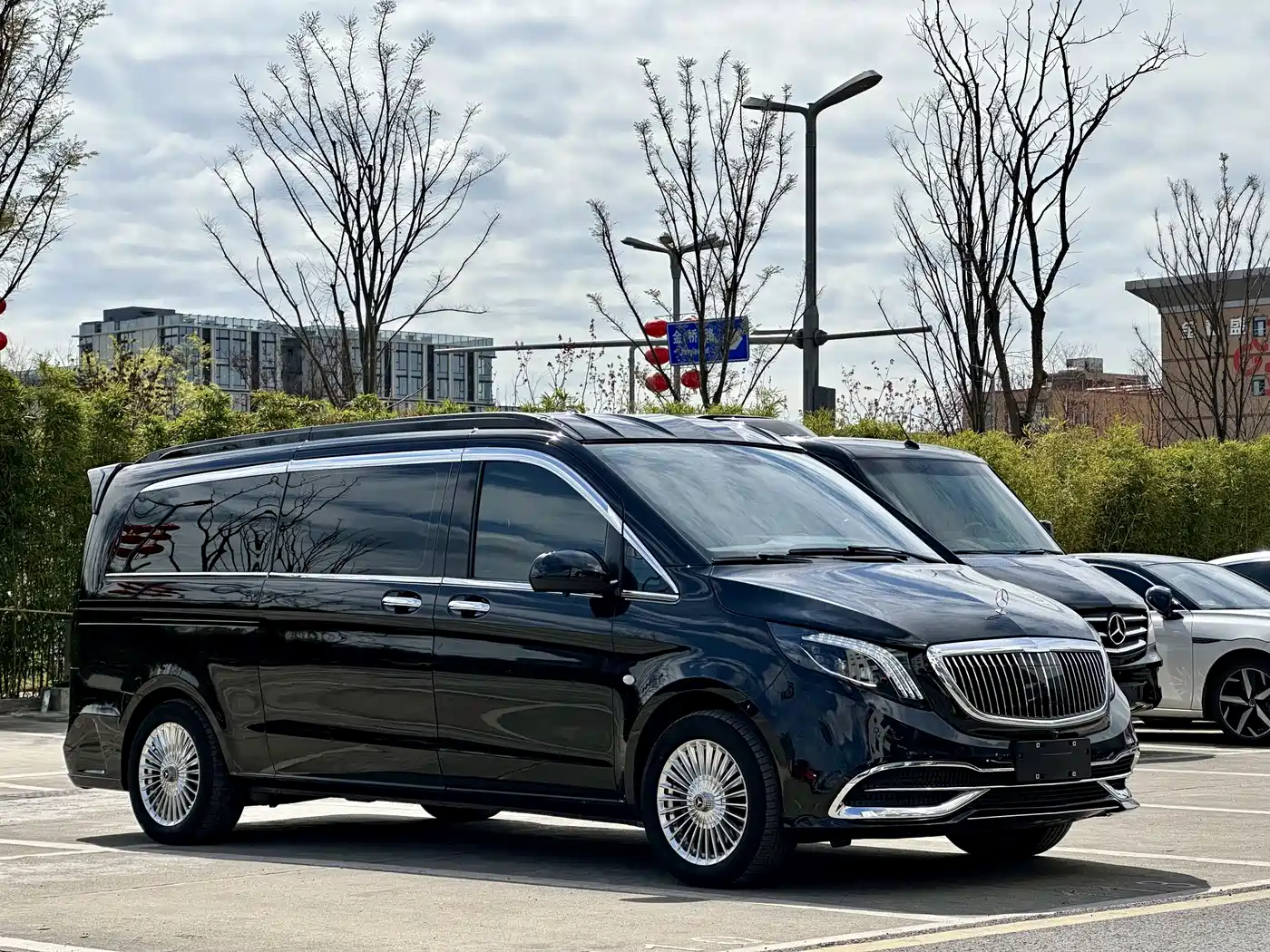 Mercedes-Benz Vito 2023 2.0T Business 7-Seater фото 3