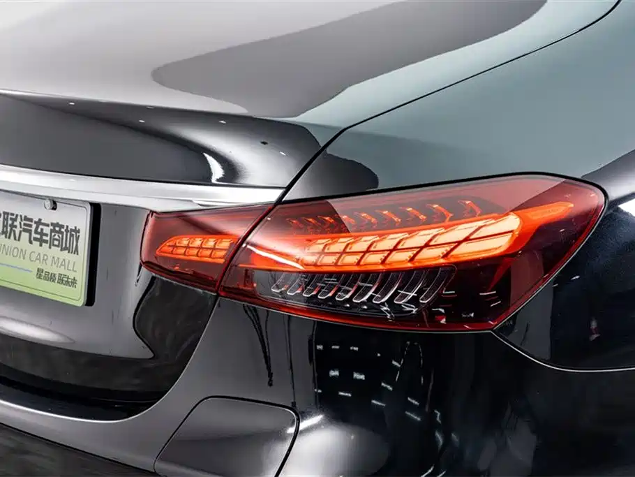 Mercedes-Benz E-Class New Energy 2022 Facelift E 350 e L Plug-in Hybrid Sedan фото 8