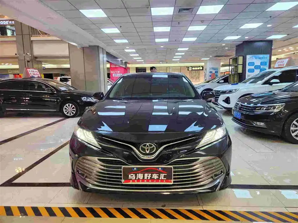 Toyota Camry 2018 2.5G Luxury Edition фото 7