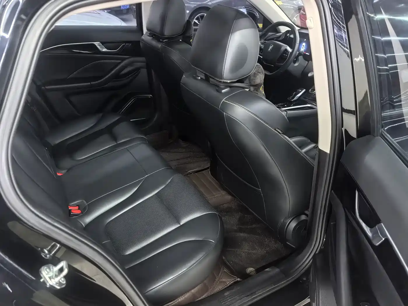 Besturn B70 2024 2023 Model 3rd Gen 1.5T Automatic Joy 70th Anniversary Edition