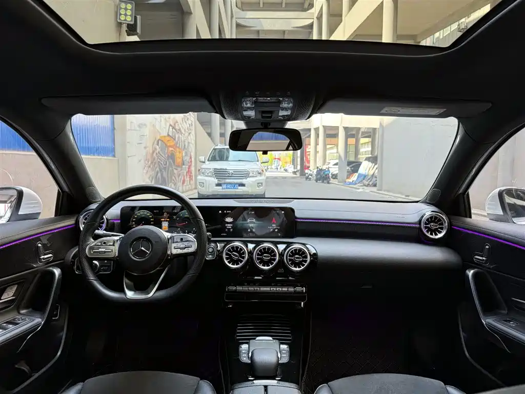 Mercedes-Benz A-Class 2021 A 200 L Sport Sedan Fashion Edition фото 11