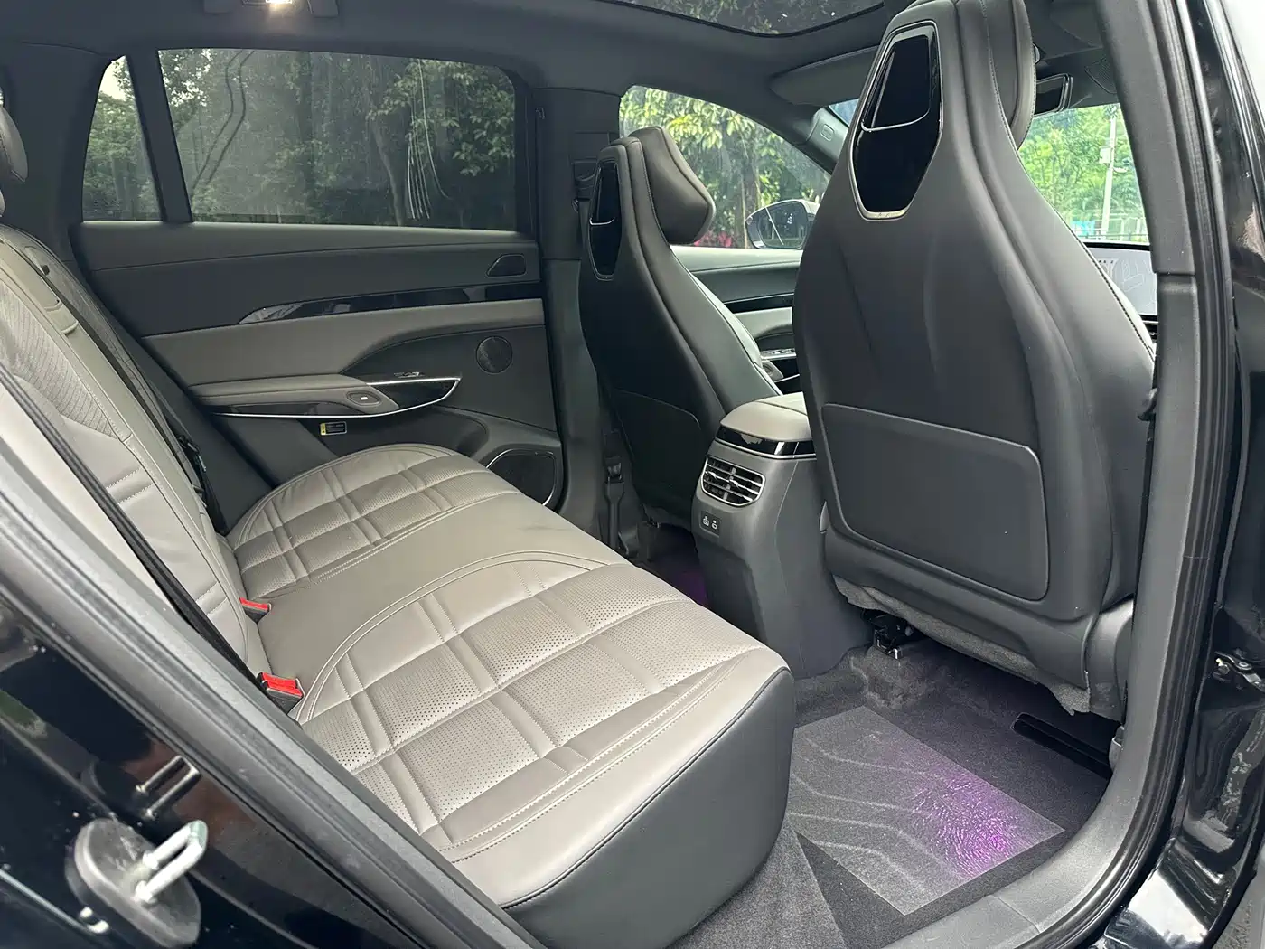 Hongqi Tian Gong 08 2025 680 Ultra AWD фото 12