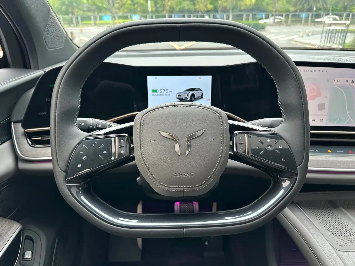 Hongqi Tian Gong 08 2025 680 Ultra AWD фото 14