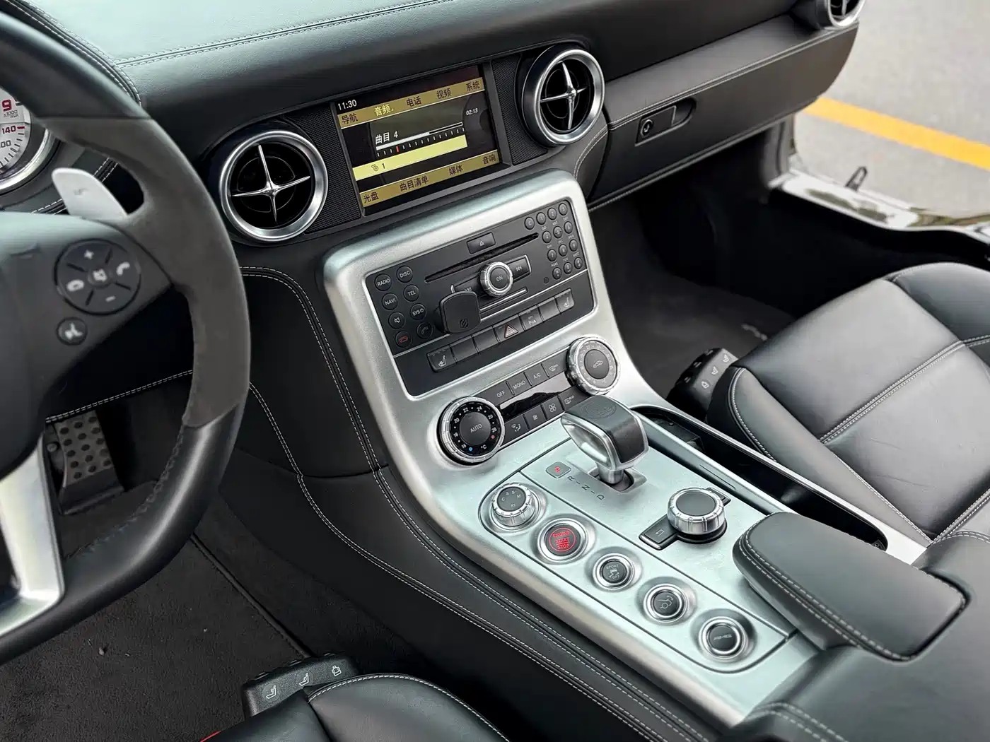Mercedes-Benz SLS AMG 2011 SLS AMG фото 9