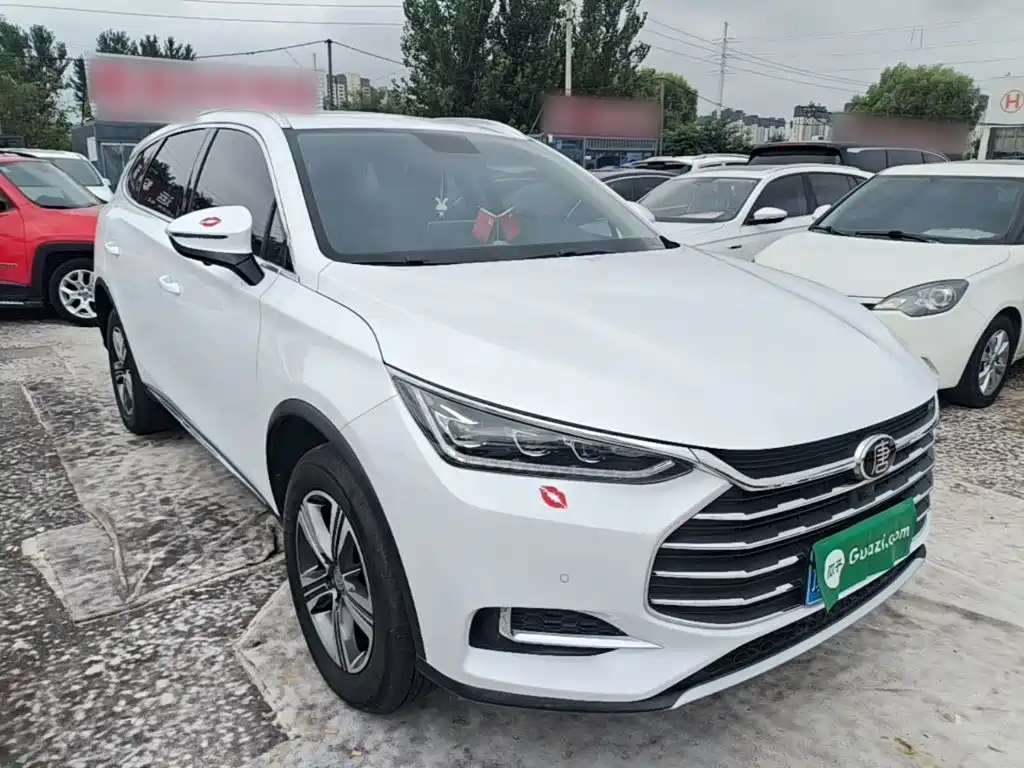 Фото 4 - BYD Tang