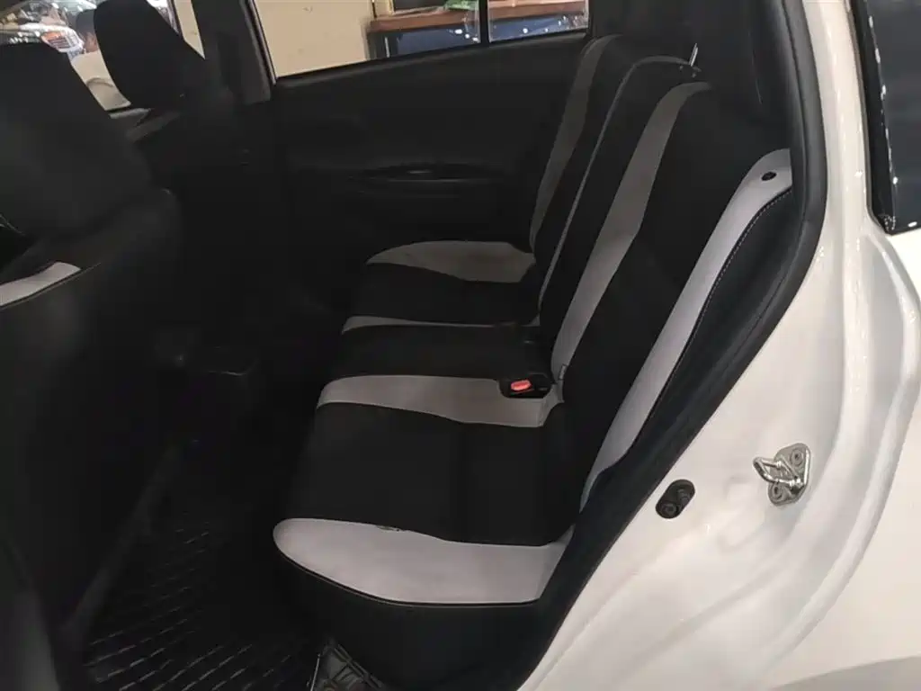 Toyota YARiS L Zhi Xuan 2021 1.5L CVT Leading Edition фото 17