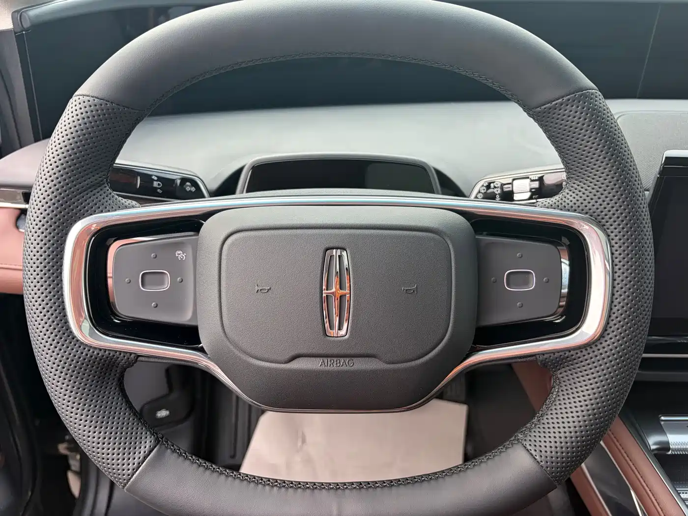 Lincoln Nautilus 2026 2025 2.0T AWD Prestige Hybrid