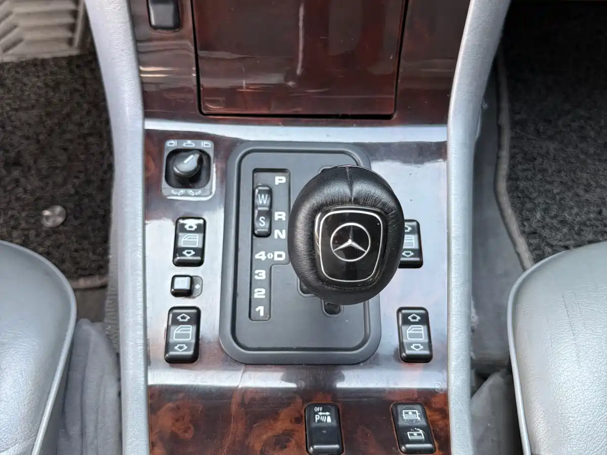 Mercedes-Benz S-Class 1999 S 320 фото 28