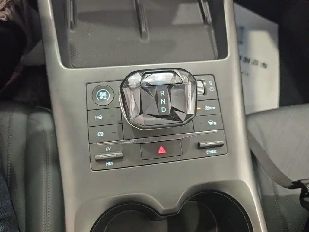 Фото 14 - BYD Qin PLUS