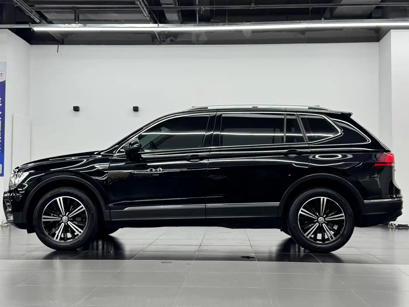 Volkswagen Tiguan L 2019 Facelift 330TSI Auto 2WD Panorama Comfort China VI фото 3
