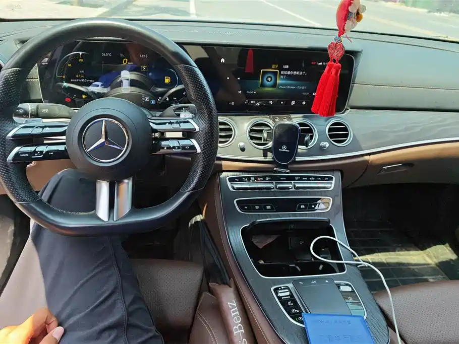Mercedes-Benz E-Class 2022 E 260 L Sport фото 12