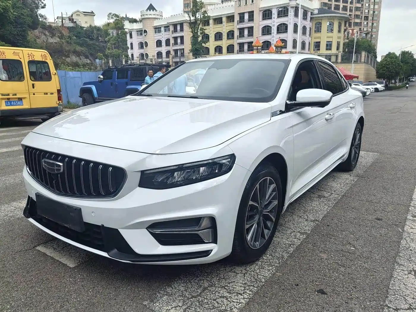 Фото 7 - Geely Preface