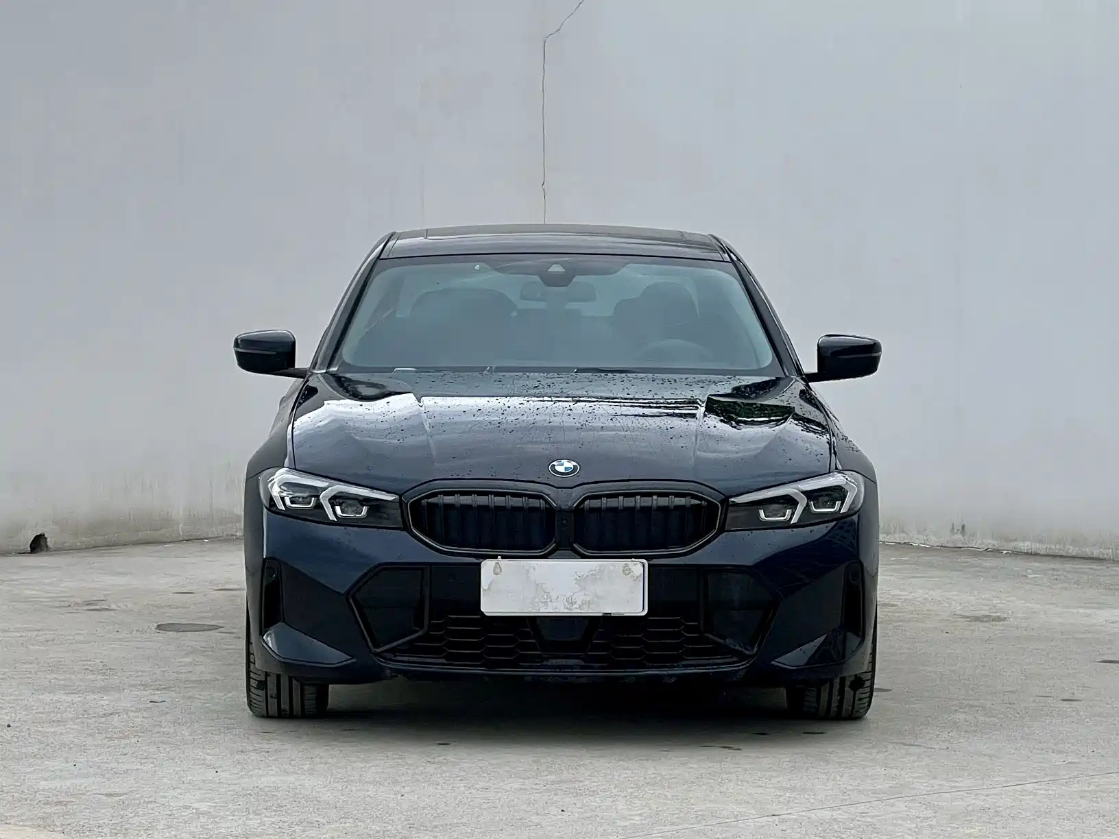 صورة 2 - BMW 3 Series