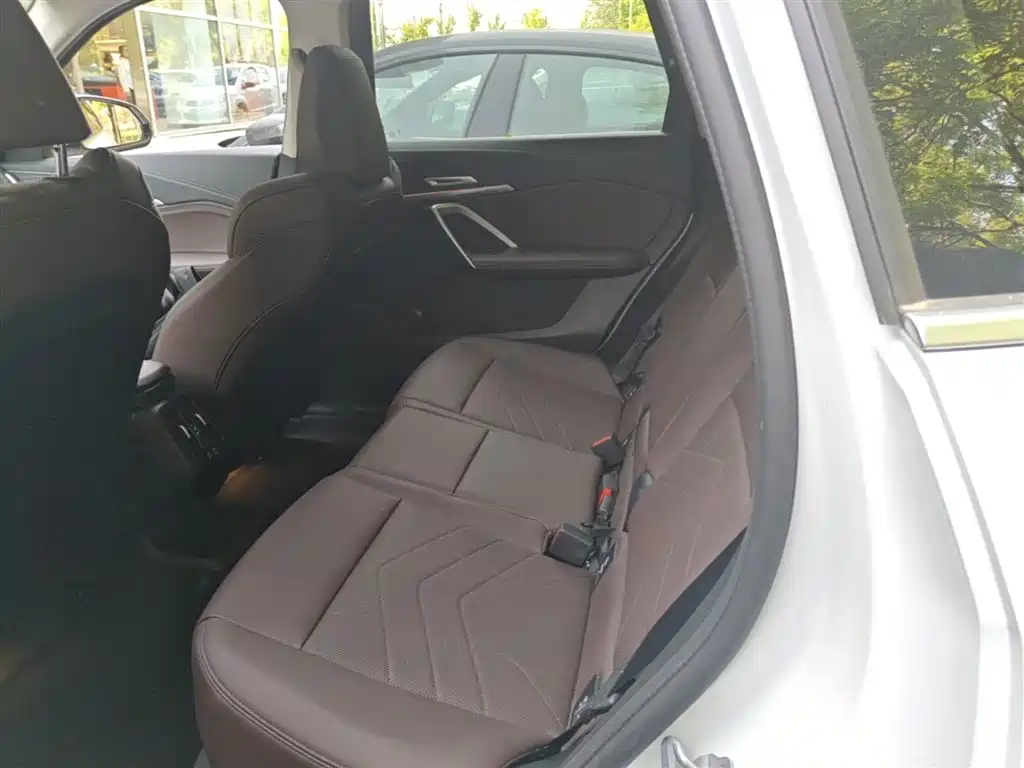 BMW iX1 2023 eDrive25L M Sport Package фото 24
