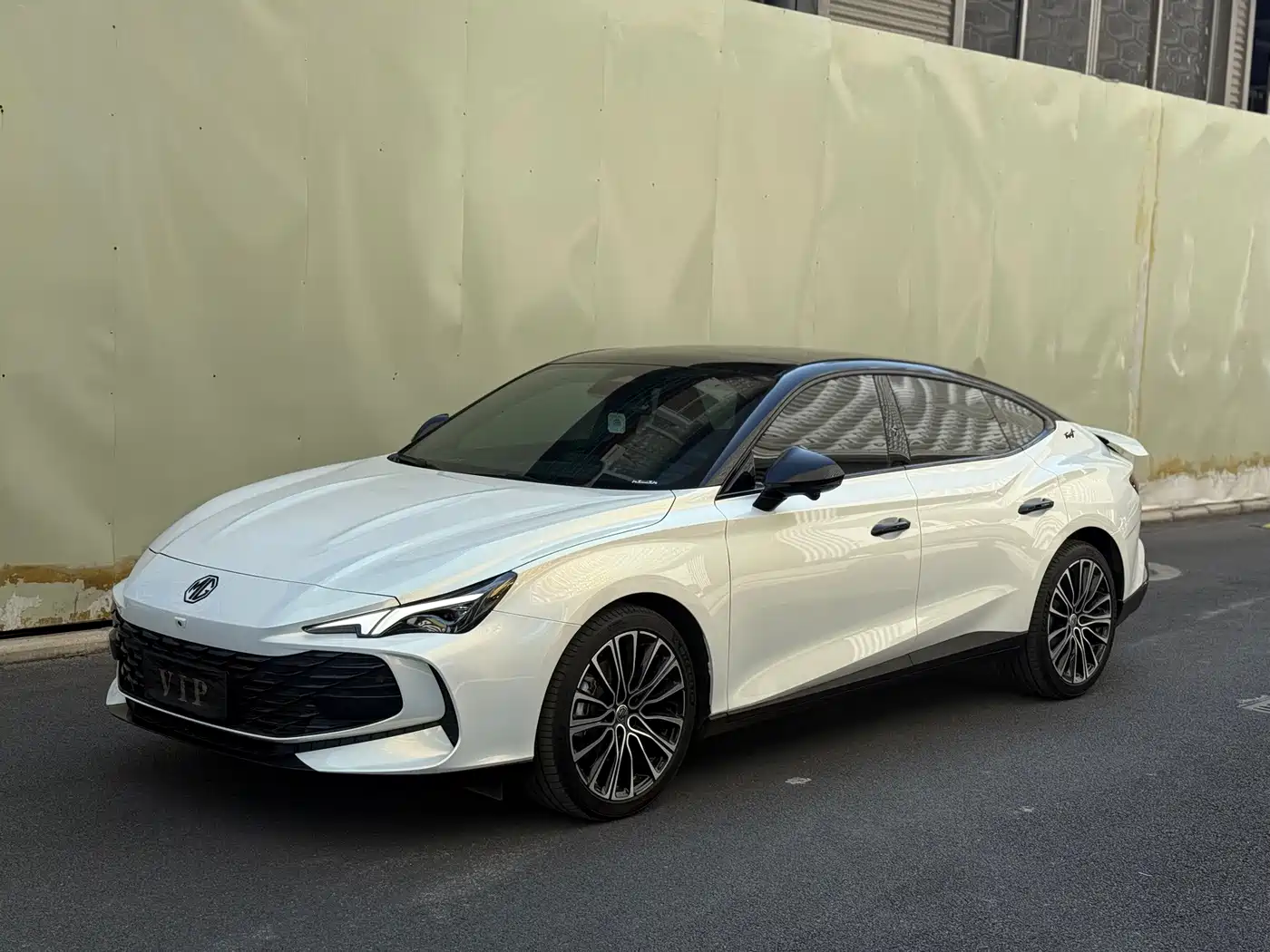 2025 MG MG7