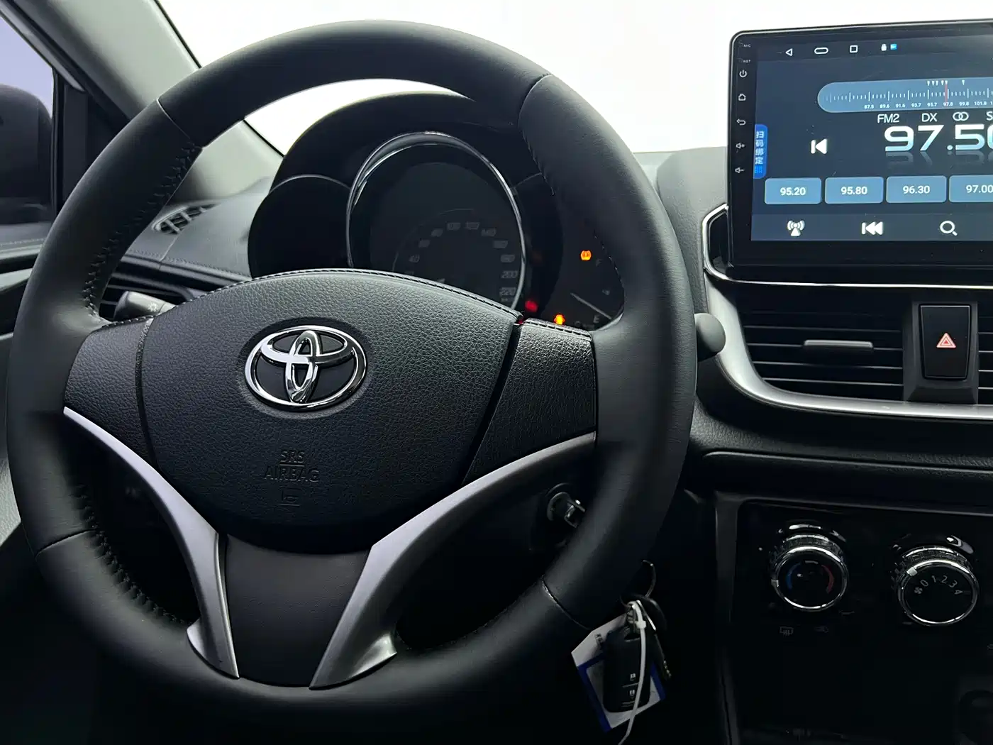 Toyota YARiS L Zhi Xuan 2021 Zhi Xuan X 1.5L CVT Luxury Edition фото 11