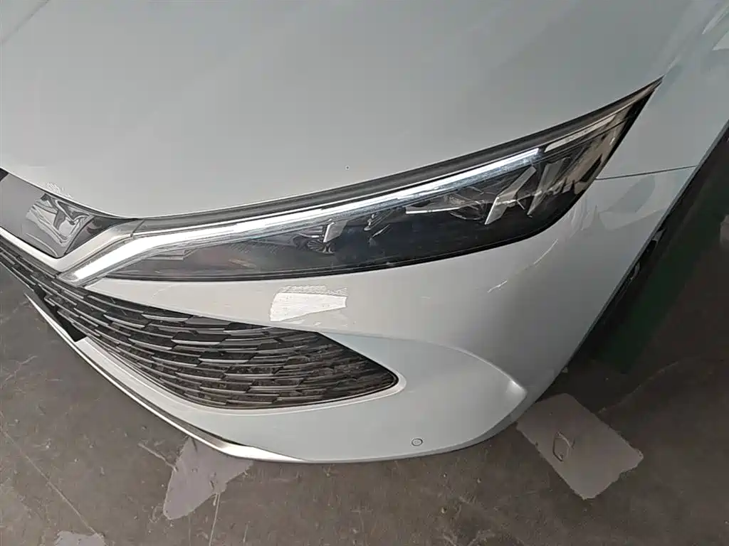 BYD Qin L 2024 DM-i 80KM Leading Edition фото 24