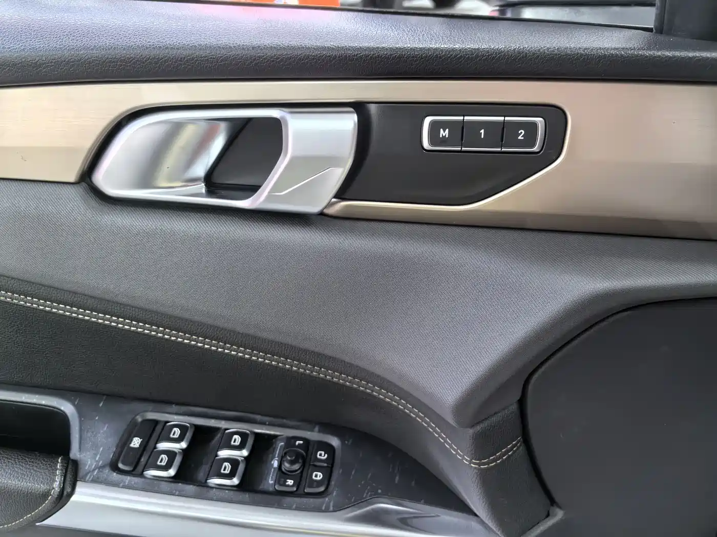 Lynk & Co 01 2019 2.0T 2WD Pro Edition China V фото 12