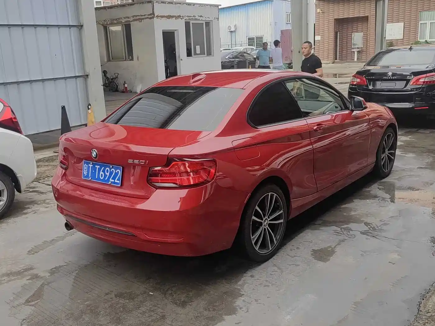 BMW 2 Series (Import) 2018 220i Sport Design Package фото 6