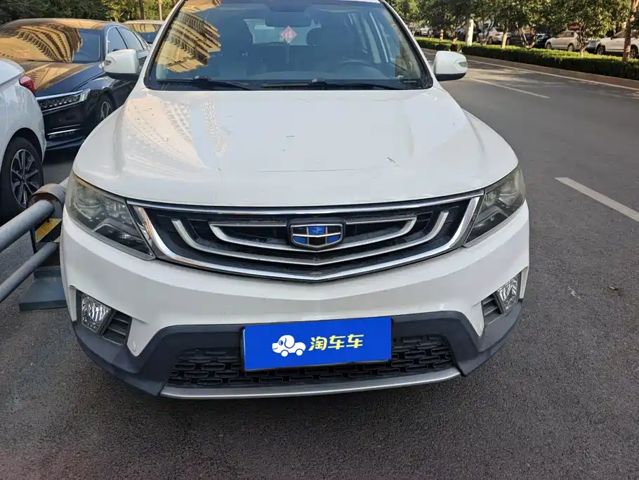 Фото 2 - Geely Emgrand X6