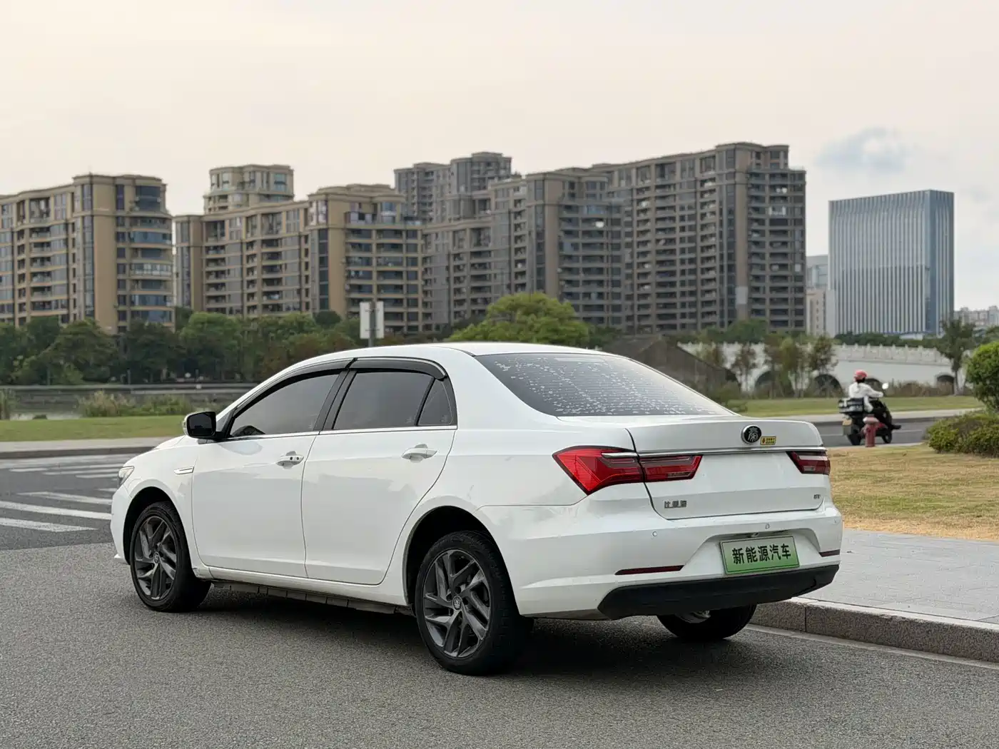BYD Qin New Energy 2020 2019 Long Range Luxury Edition