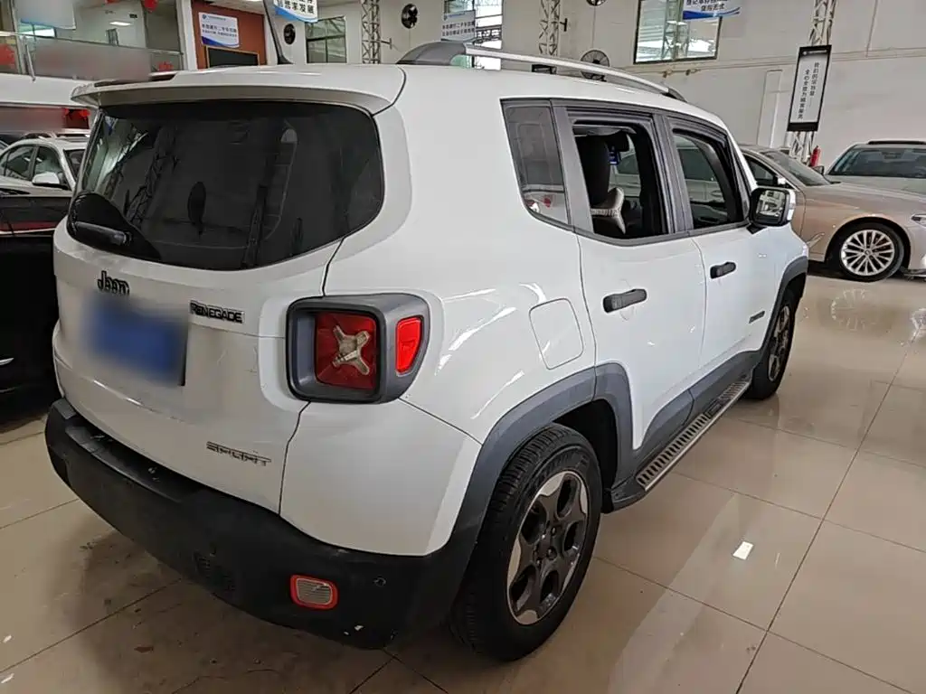 Jeep Renegade 2016 2016 1.4T Automatic Kinetic Edition