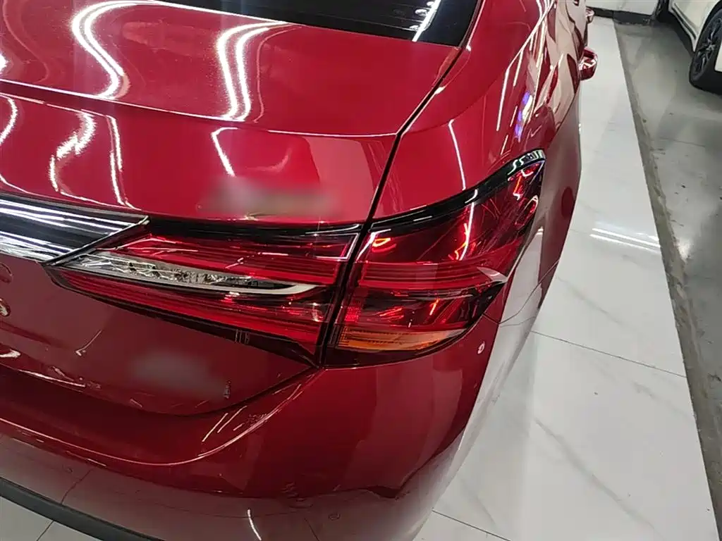 Toyota Levin 2017 Facelift 185T CVT Elite (China V) фото 8