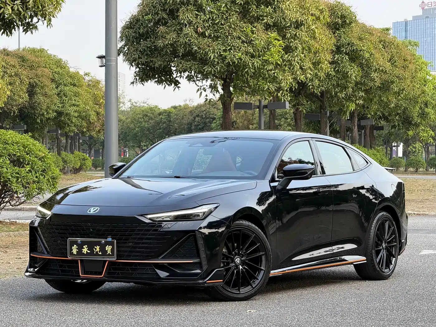 Changan UNI-V 2023 1.5T Sport Edition