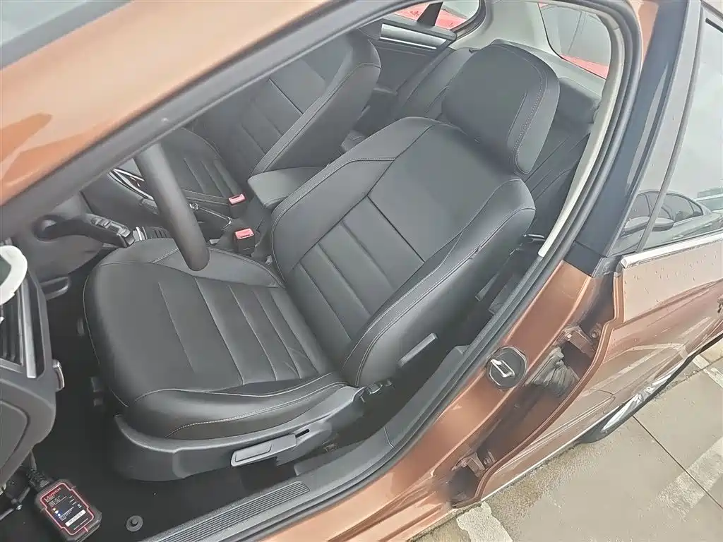 Volkswagen Bora 2018 1.5L Automatic Comfort фото 11