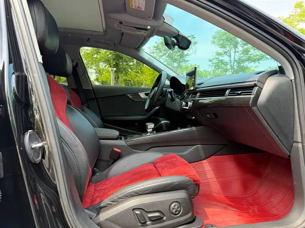 Audi A4L 2020 45 TFSI quattro Premium Elegance фото 11