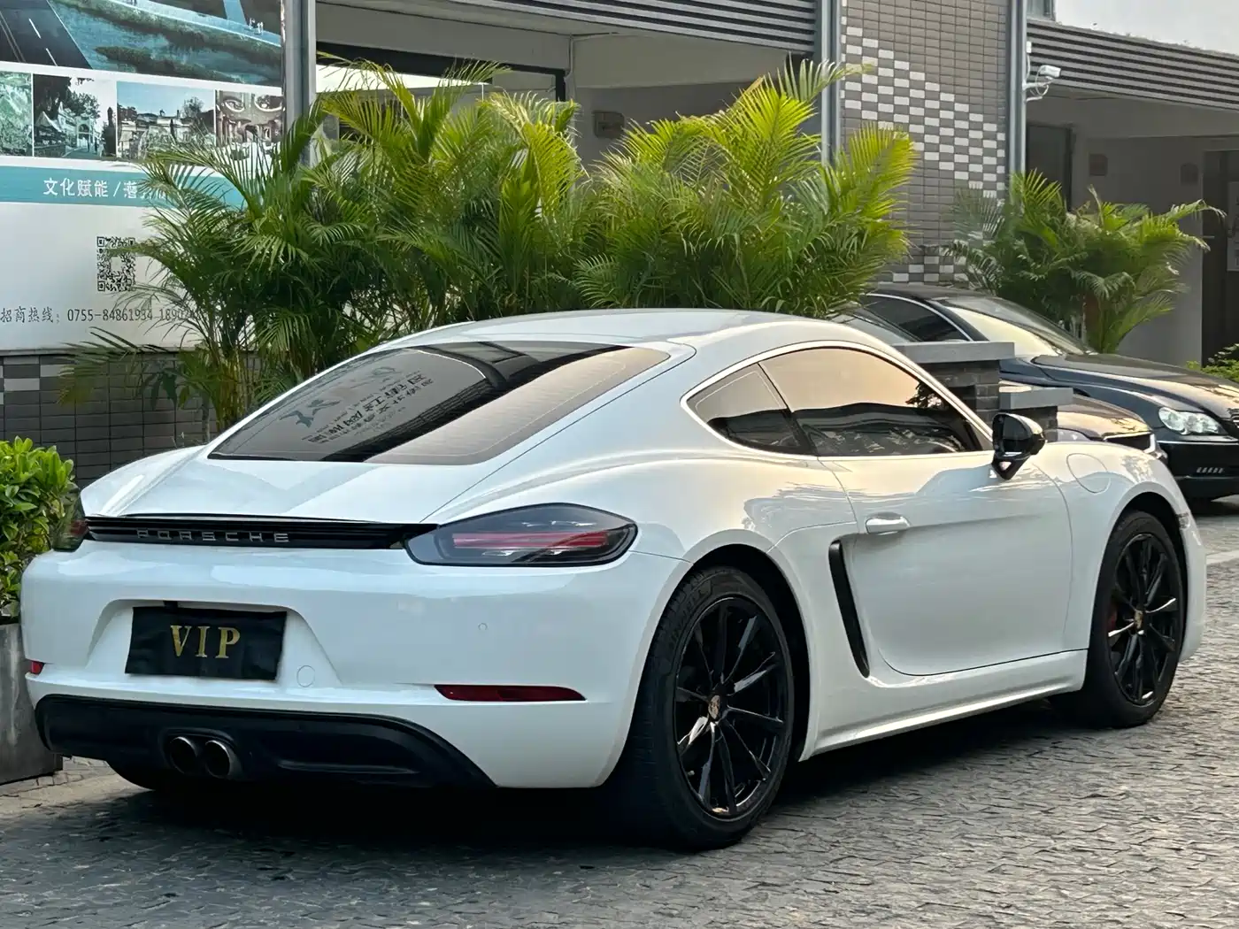 Porsche 718 2018 Cayman 2.0T фото 7