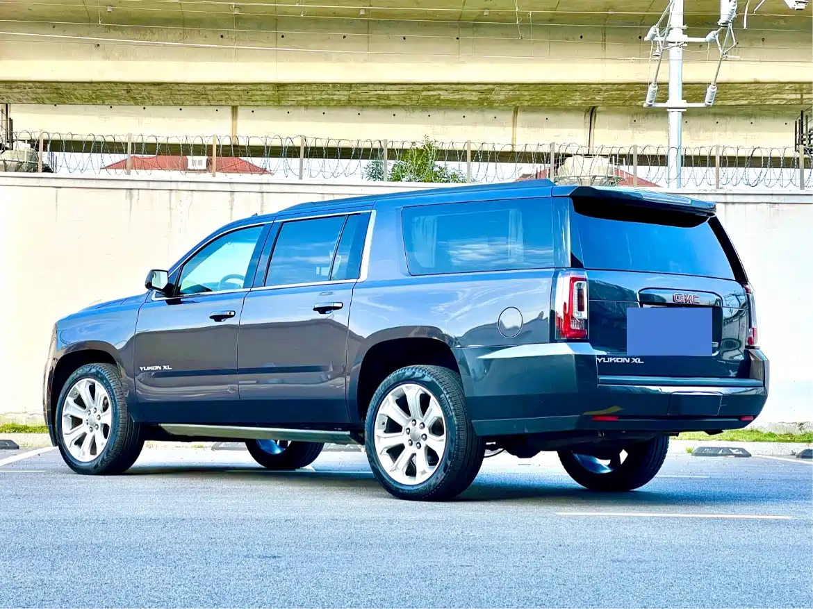 Daolangge GMC Yukon 2016 Model 5.3L XL Luxury Premium Extended 4WD фото 4