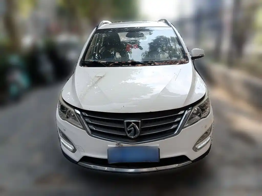 Baojun 560 2016 2015 1.8L Manual Luxury