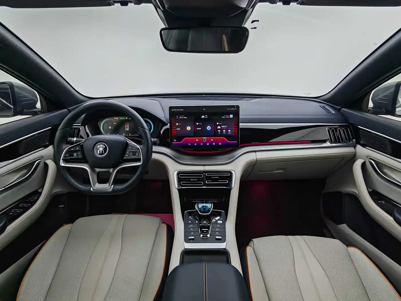 BYD Song PLUS PHEV 2021 DM-i 51KM Honor фото 18