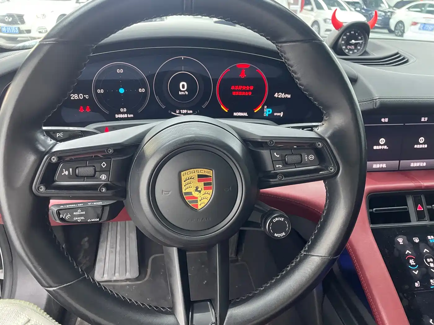 Porsche Taycan 2020 Taycan фото 8