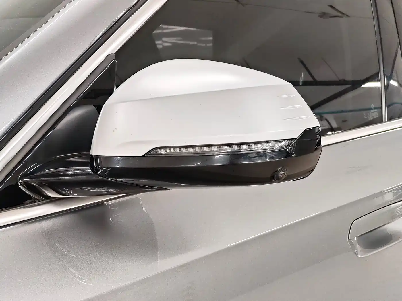 BMW iX1 2023 xDrive30L X Design Package фото 5