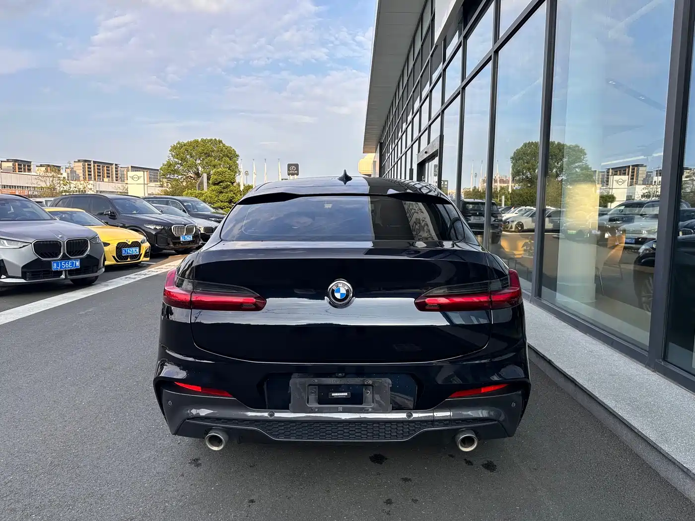 Photo 10 - BMW X4