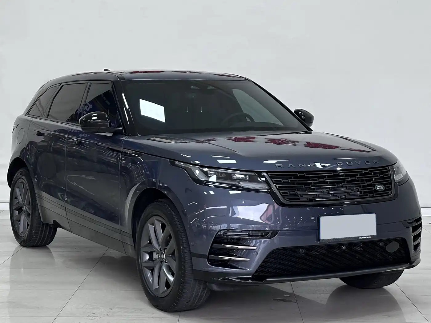 Land Rover Range Rover Velar 2024 Dynamic SE фото 3