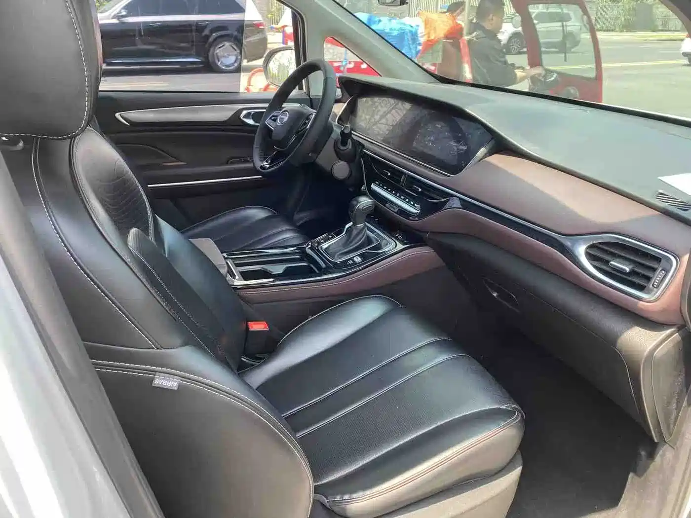 GAC Trumpchi Trumpchi M6 2023 PRO 270T DCT Luxury Edition фото 5
