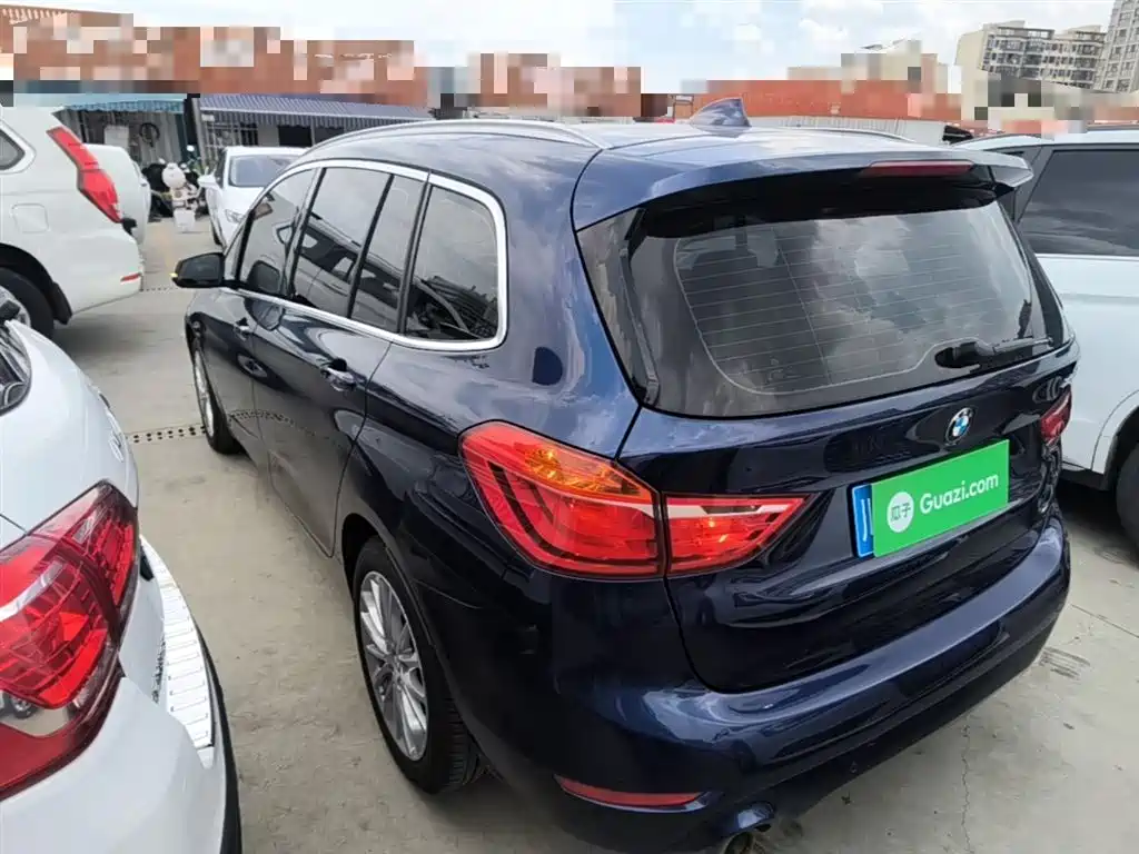 BMW 2 Series Gran Tourer 2019 220i Leading фото 5