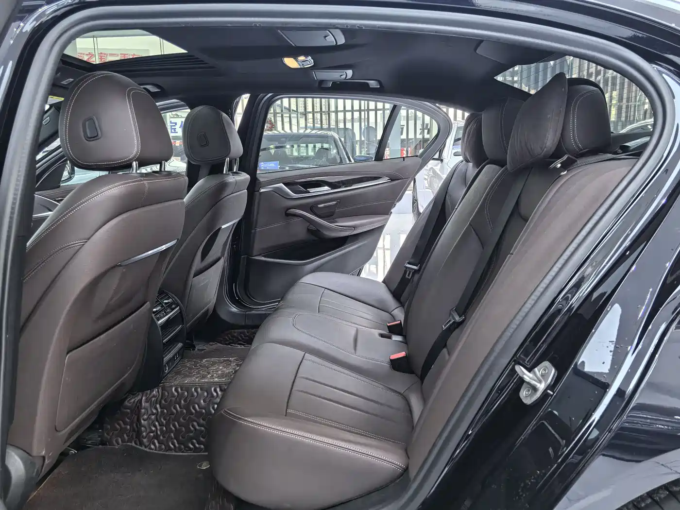 BMW 5 Series 2020 525Li M Sport Package фото 8